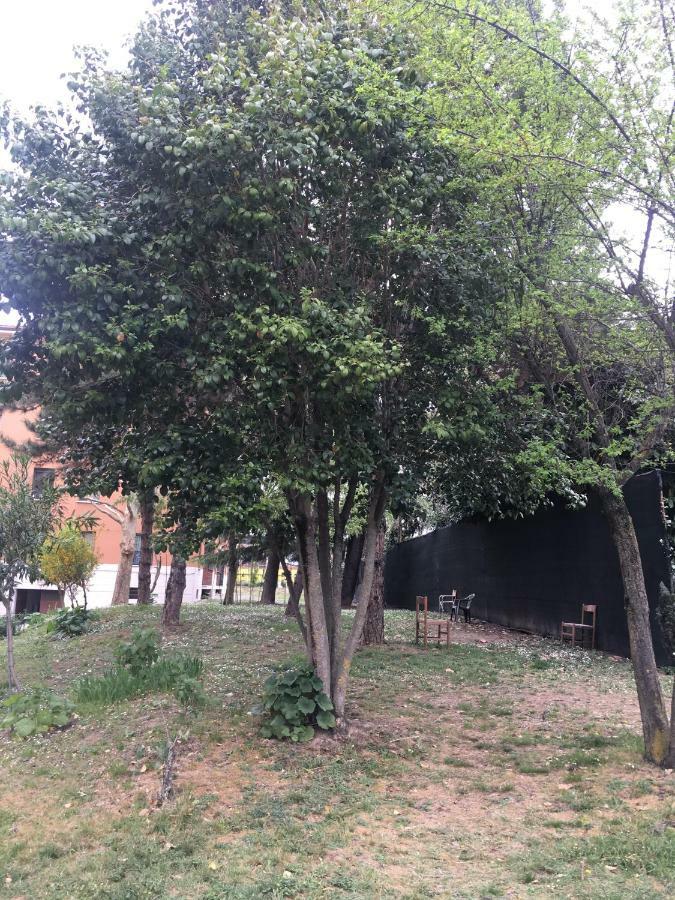 Tra S.orsola E Fiera Apartamento Bolonha